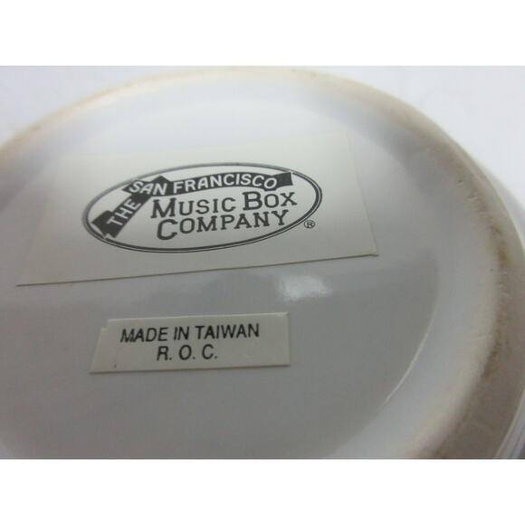 VTG San Francisco CERAMIC MUSICICAL/TRINKET Box Floral DESIGN Taiwan - Picture 6 of 9